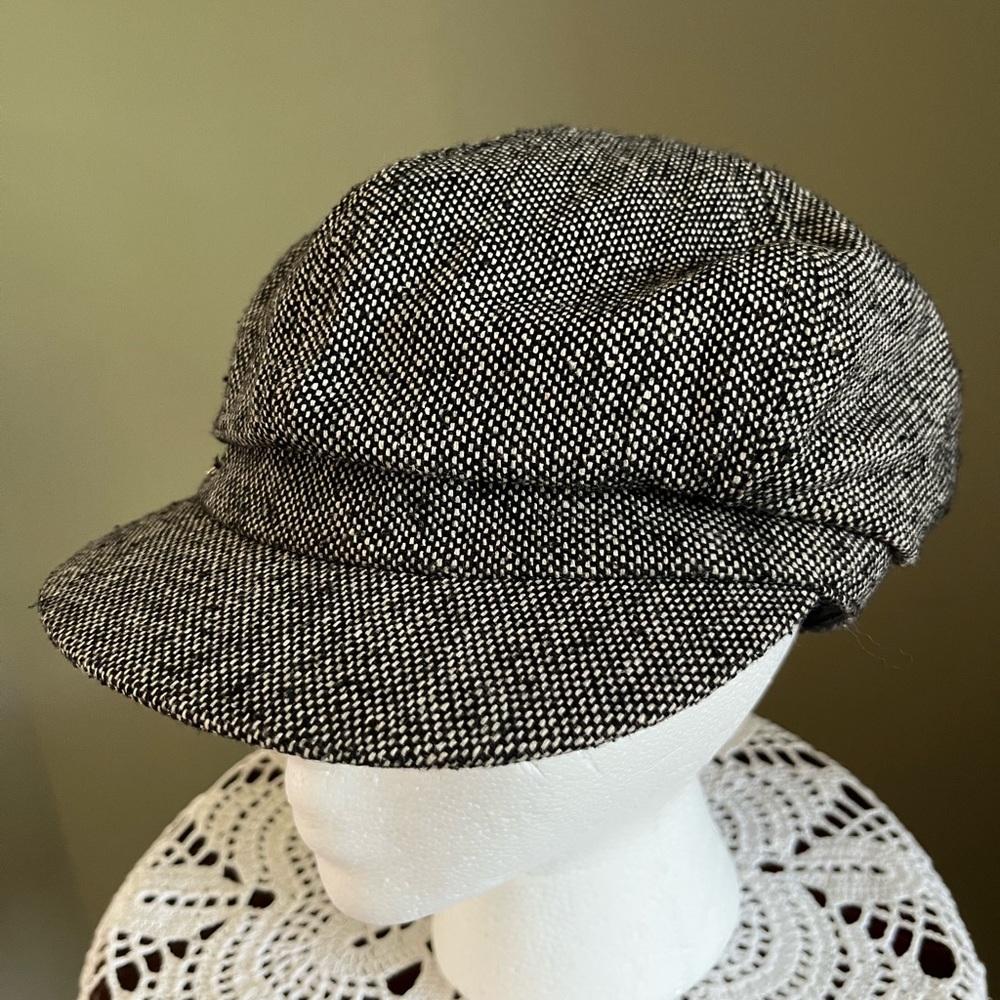 Like New Gap Women's Tweed Newsboy Style Hat Size S/M